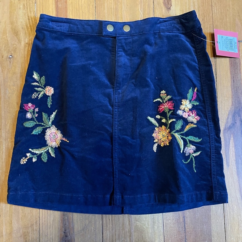 Mossimo blue embroidered mini skirt